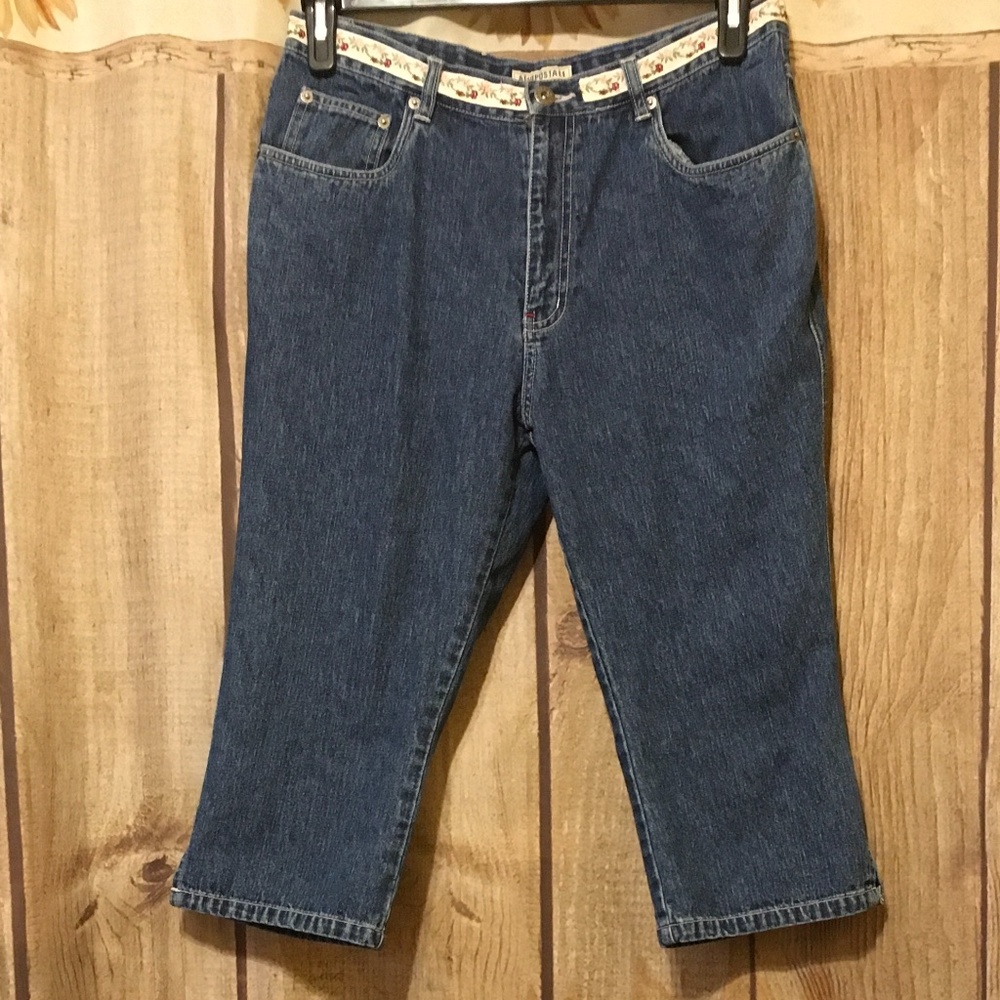 Aeropostale Denim Capri Jeans